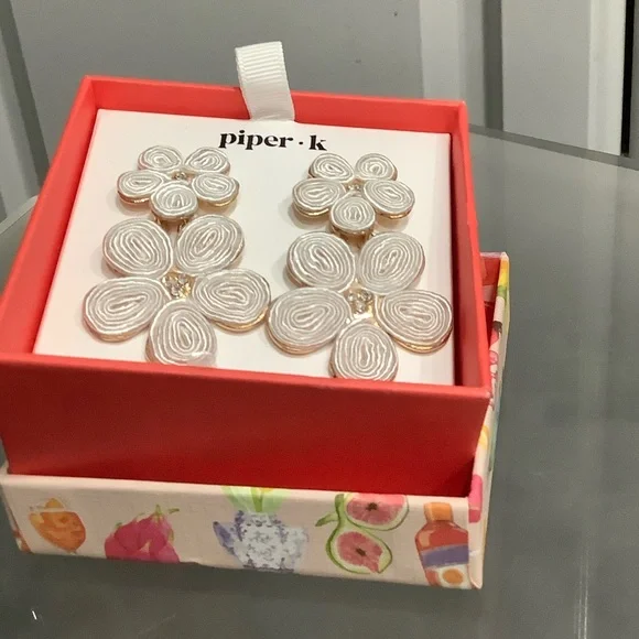 Piper Flower Earrings, Glass Stones, Ivory, Gold Trim, Pierced Nickel Free - Picture 7 of 9